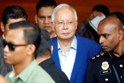 Former Malaysian PM questioned over French submarine deal