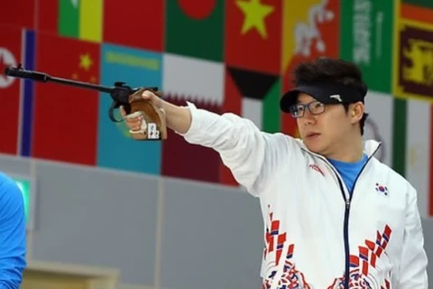 Four-time Olympic shooting champion to visit Vietnam