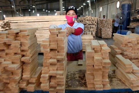 Wood exports expected to hit 8.85 billion USD this year