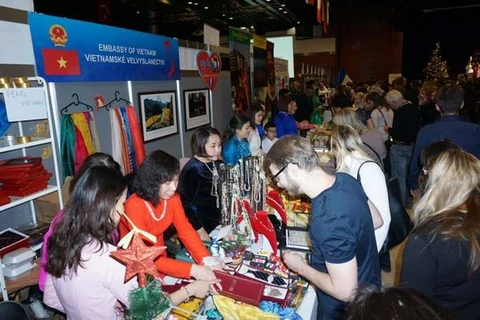 Vietnamese staples introduced at Christmas Fair Prague 2018