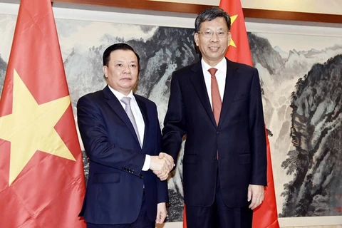 Vietnam, China seek to step up financial cooperation