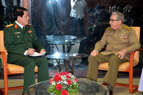 Vietnam, Cuba intensify friendship between armed forces