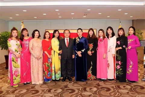 NA Chairwoman meets with Vietnam-RoK families in Busan