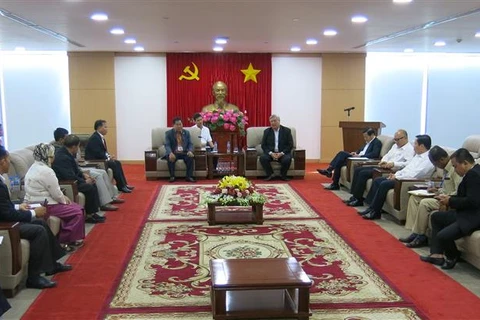 Delegation of Cambodian Ministry of Cults and Religion visits Binh Duong