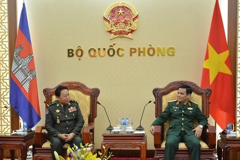 Deputy Defence Minister receives Cambodian guest