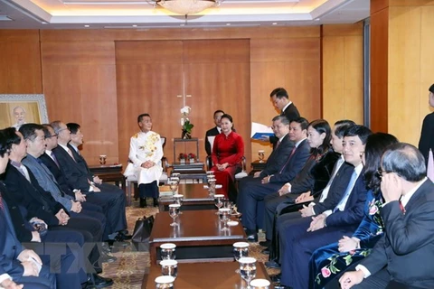 NA Chairwoman receives representatives of Ly families in RoK