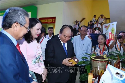PM urges An Giang to lure more major businesses