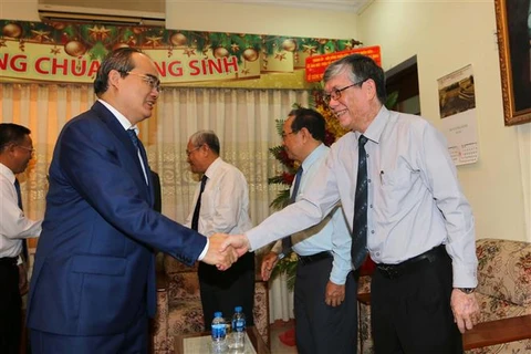HCM City, An Giang leaders visit Evangelical churches ahead of Christmas