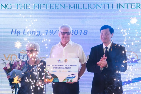 Quang Ninh hosts 15 millionth foreign tourist to Vietnam 