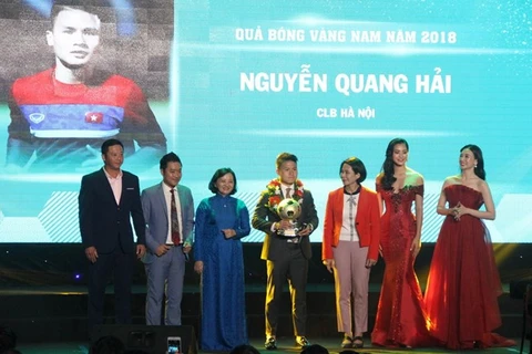 Vietnamese outstanding footballers in 2018 honoured