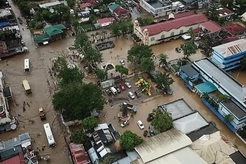 Leaders send condolences to Philippines over storm losses 