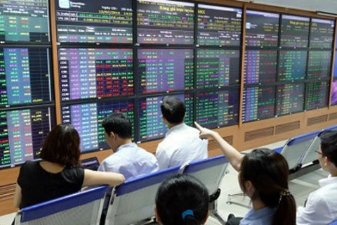 Top 10 securities firms with largest brokerage share, fund certificates announced