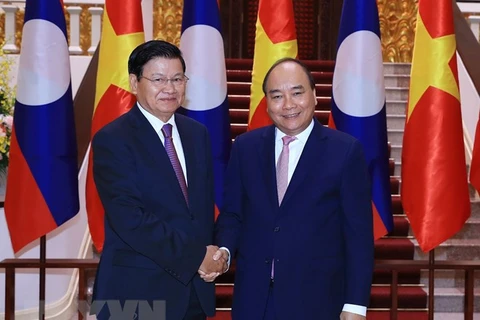 Lao PM arrives in Vietnam for meeting of inter-governmental committee