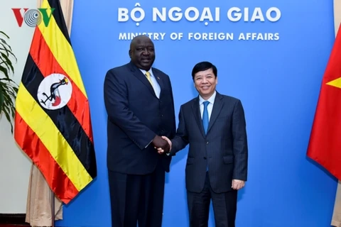 Diplomatic officials seek measures to boost Vietnam-Uganda ties