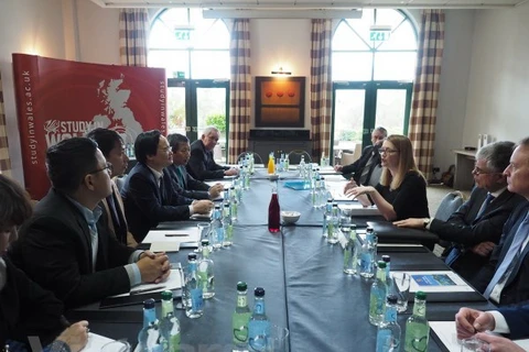 Vietnam seeks to boost educational cooperation with UK 