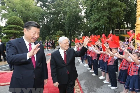 Vietnamese, Chinese leaders exchange New Year greetings 