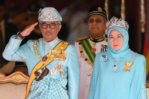Malaysia King swears in