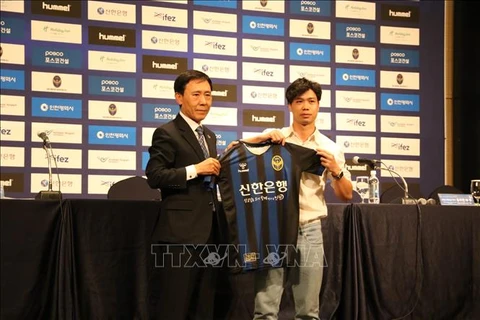 Vietnamese striker Cong Phuong joins Incheon United FC