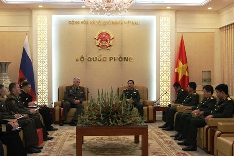 Vietnam, Russia armies beef up bilateral cooperation