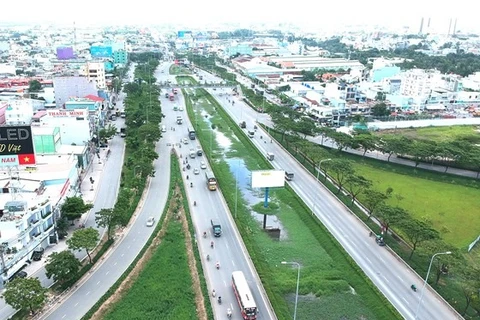 Experts call for high-speed railway to ease Mekong Delta congestion