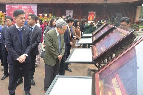 Wood block exhibition spotlights Vietnam’s feudal names, capitals 