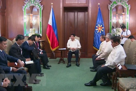 Vietnam, Philippines discuss ways to boost cooperative ties 