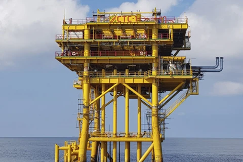 Vietnam-Russia joint venture welcomes first oil flow from Ca Tam field 