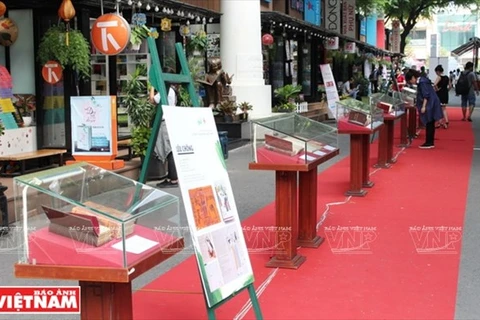 Photo exhibition on parliamentarians’ first visit to France 