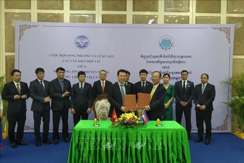 Vietnam, Cambodia boost postal, telecoms, ICT cooperation 