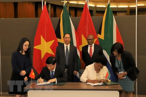 Vietnam, South Africa agree to boost comprehensive cooperation