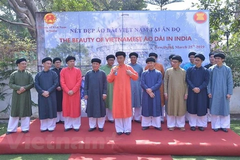 Vietnamese traditional costume introduced in India