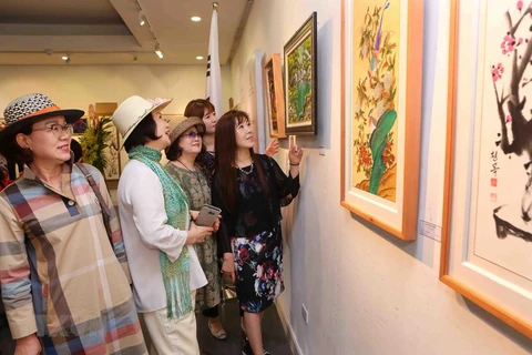 First Vietnam-RoK int’l fine arts exhibition held