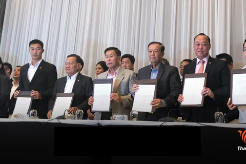 Thai election: Pheu Thai forms alliance with six pro-democracy parties