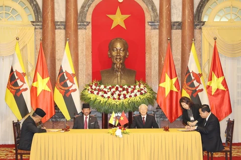 Vietnam, Brunei issue joint statement on comprehensive partnership establishment 