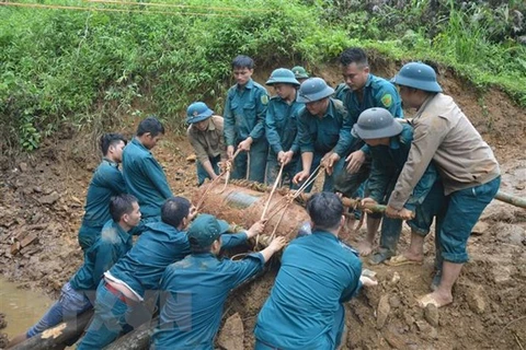 War-time shells detonated in Quang Tri province