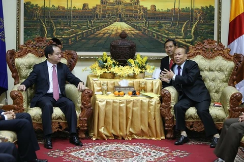 Vietnamese, Cambodian religious officials hold talks