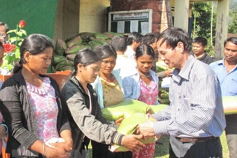 More than 400 tonnes of rice supplied for poor people in Yen Bai