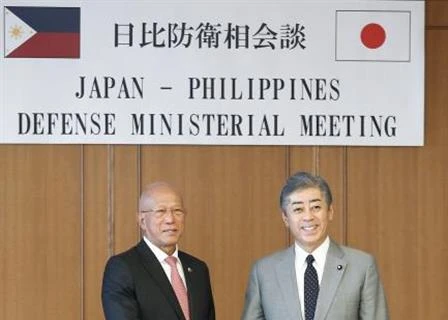 Philippines, Japan pledge to bolster defence cooperation