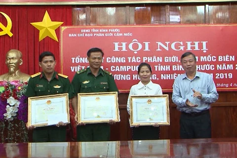 Binh Phuoc finishes building auxiliary border markers with Cambodia 