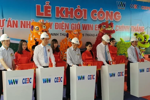 Chinh Thang wind power mill construction kicks off in Ninh Thuan