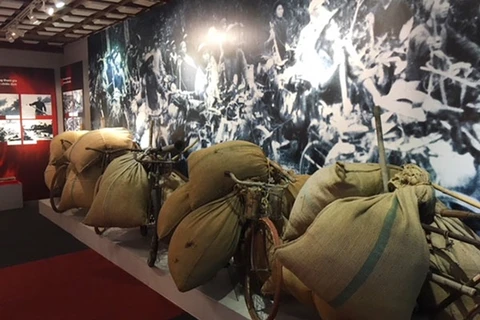 Exhibition highlights role of frontline porters in Dien Bien Phu Campaign