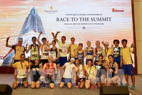 HCM City: over 700 runners conquer 81-storey skyscraper
