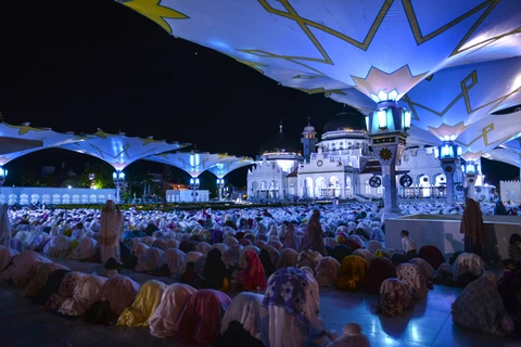 Muslim followers in Indonesia start Ramadan fasting month