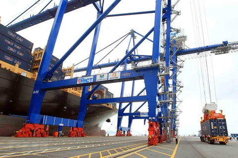 Hai Phong int’l terminal welcomes first container ship