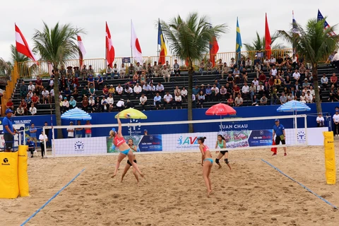 Int’l female beach volleyball tournament kicks off in Quang Ninh