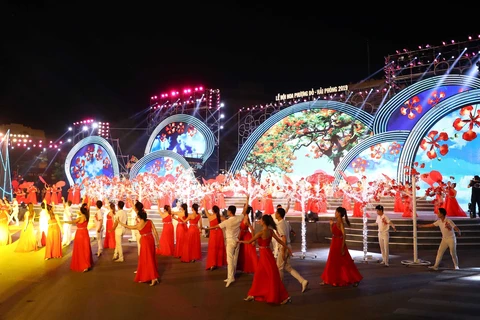 Hai Phong Red Flamboyant Flower Festival 2019 underway