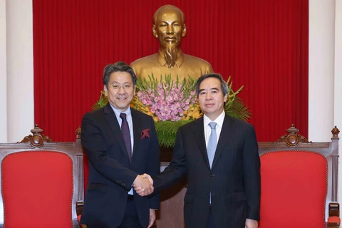 Vietnam pledges favourable conditions for Japanese bank 