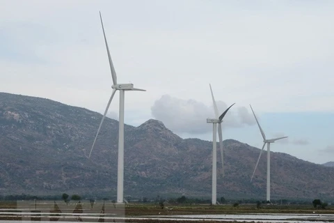 Ninh Thuan province builds more solar, wind projects