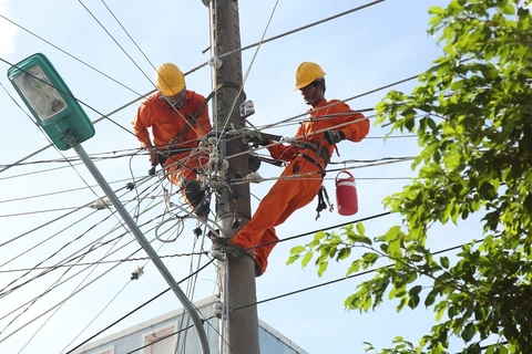 Vietnam to purchase more power from China, Laos