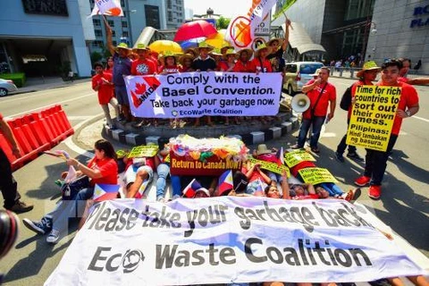 Philippines ships 69 containers unwanted waste back to Canada